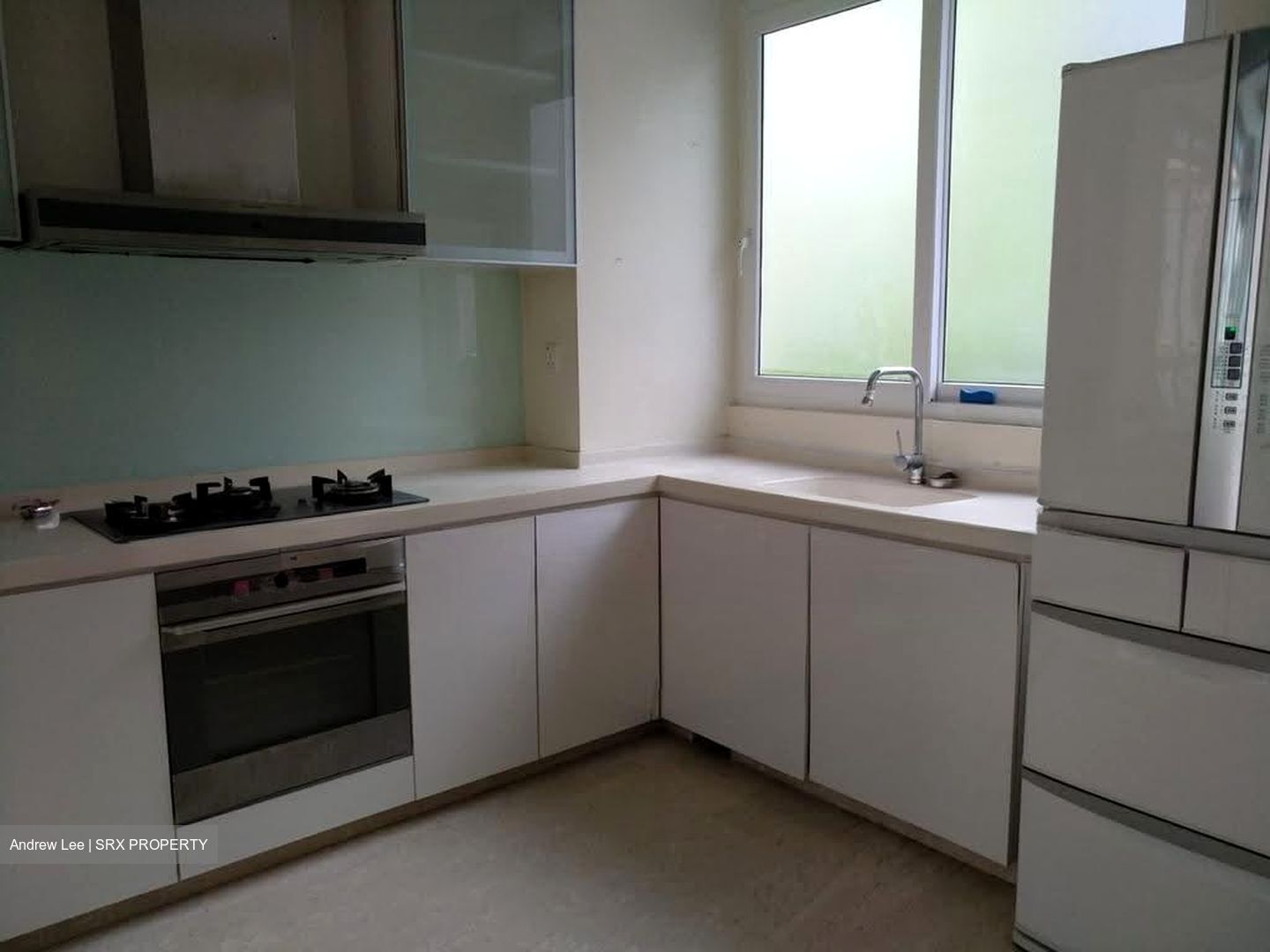 Sovereign @ Simon (D19), Terrace #622650691